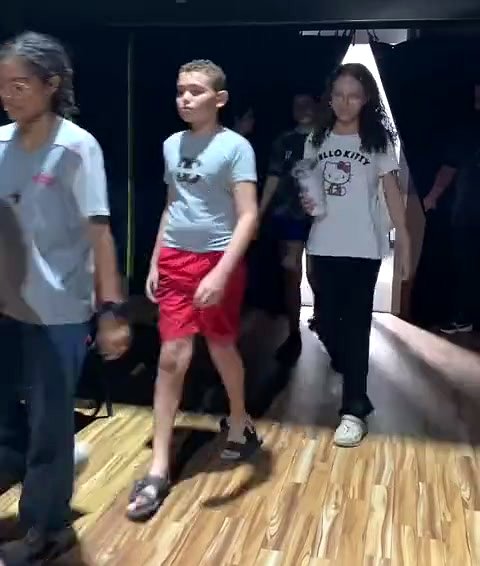Alunos chegando para a aula de teatro no Espaço Cultural Panorama